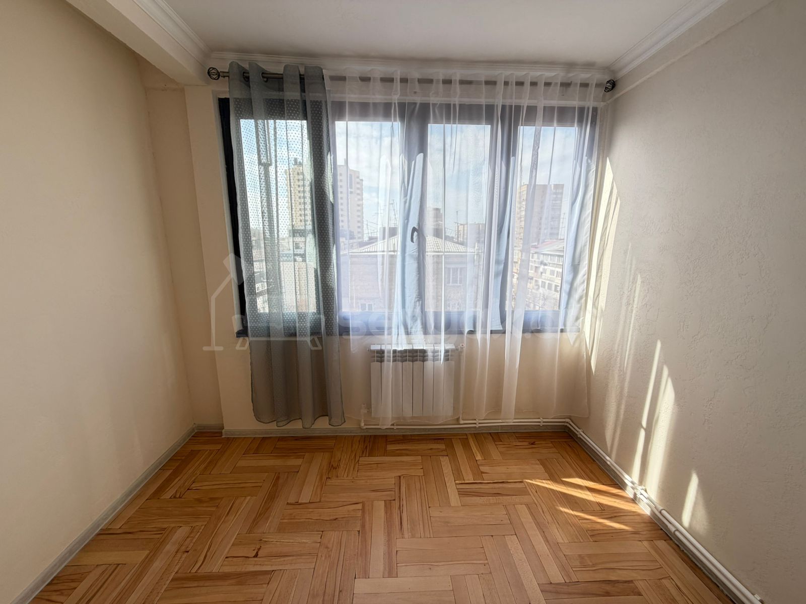 2 Սենյականոց Բնակարան Քարե Շենքում, 55քմ, 5/5 հարկ, Դիզայներական Վերանորոգված, Կահավորված, Արևկող