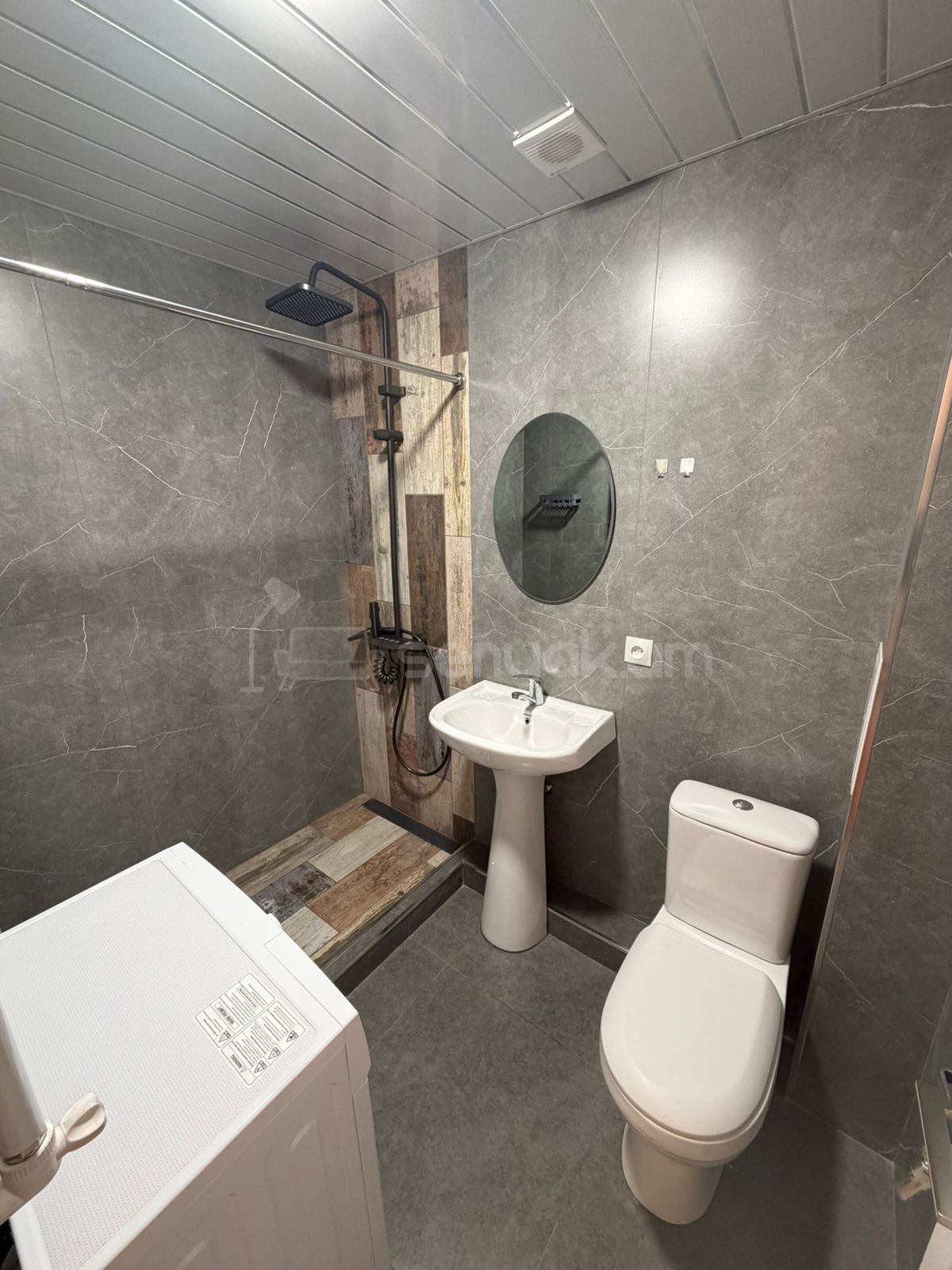 2 Սենյականոց Բնակարան Քարե Շենքում, 55քմ, 5/5 հարկ, Դիզայներական Վերանորոգված, Կահավորված, Արևկող