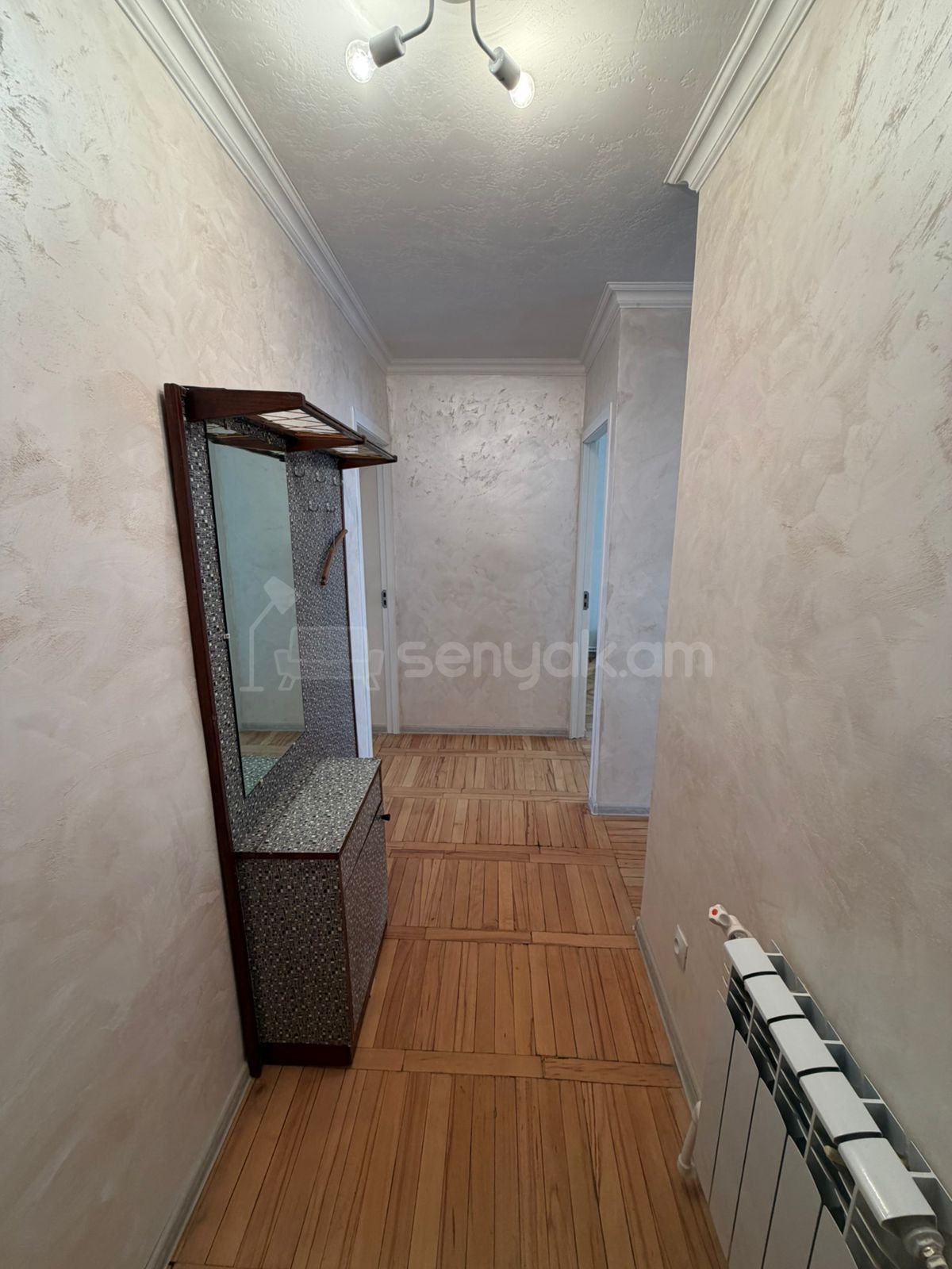 2 Սենյականոց Բնակարան Քարե Շենքում, 55քմ, 5/5 հարկ, Դիզայներական Վերանորոգված, Կահավորված, Արևկող