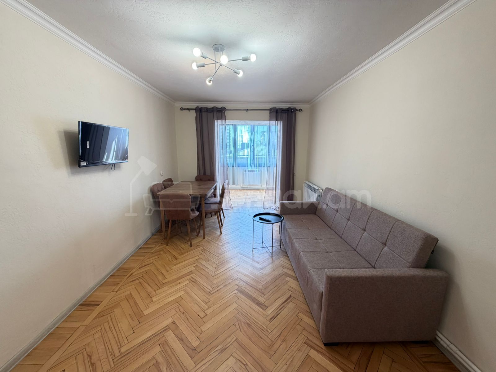 2 Սենյականոց Բնակարան Քարե Շենքում, 55քմ, 5/5 հարկ, Դիզայներական Վերանորոգված, Կահավորված, Արևկող