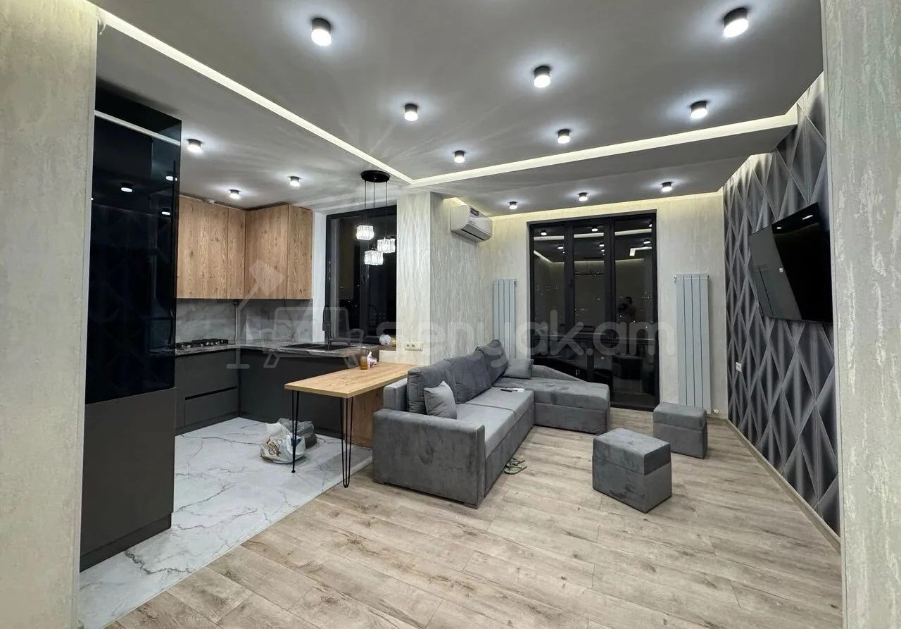 3 Սենյականոց Բնակարան Նորակառույցում, 73քմ, 12/16 հարկ, Դիզայներական Վերանորոգված