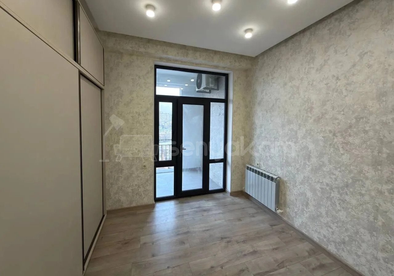 3 Սենյականոց Բնակարան Նորակառույցում, 73քմ, 12/16 հարկ, Դիզայներական Վերանորոգված