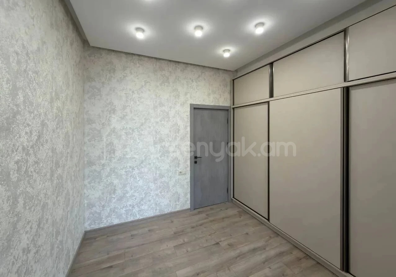 3 Սենյականոց Բնակարան Նորակառույցում, 73քմ, 12/16 հարկ, Դիզայներական Վերանորոգված