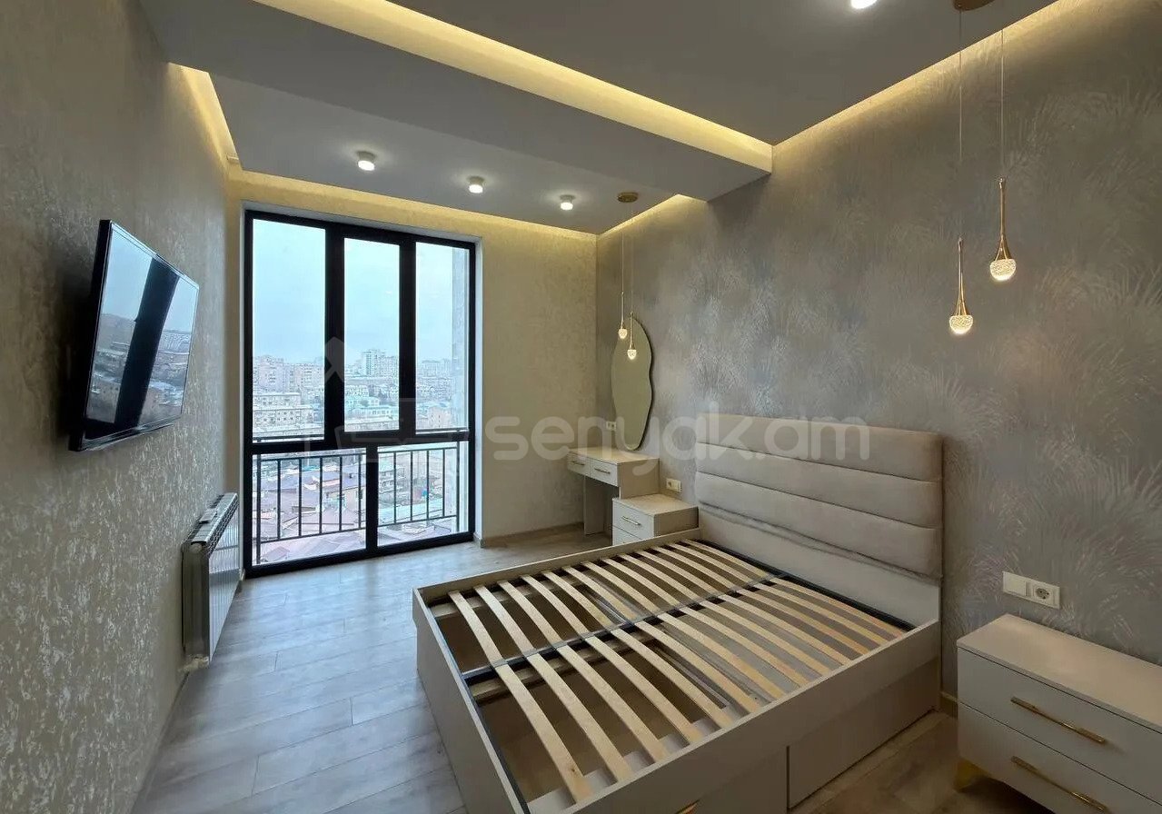 3 Սենյականոց Բնակարան Նորակառույցում, 73քմ, 12/16 հարկ, Դիզայներական Վերանորոգված