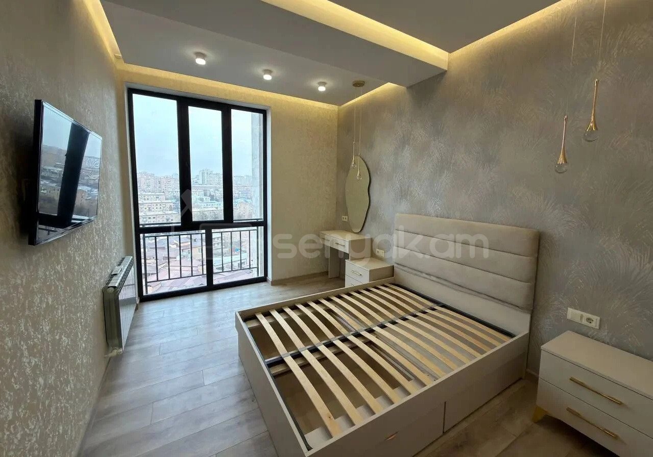 3 Սենյականոց Բնակարան Նորակառույցում, 73քմ, 12/16 հարկ, Դիզայներական Վերանորոգված