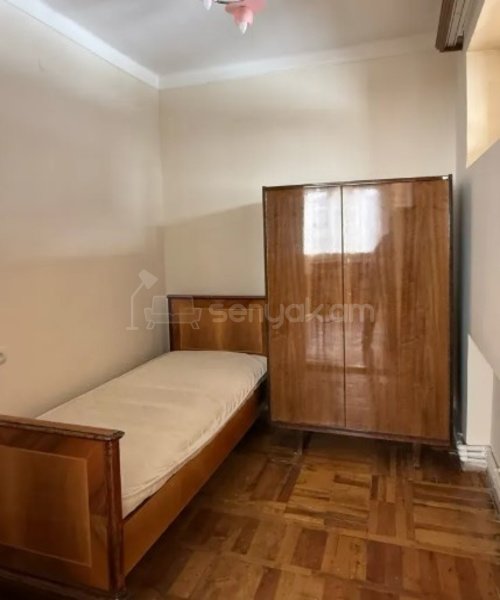 3 Սենյականոց Բնակարան Քարե Շենքում, 72քմ, 3/5 հարկ, Կոսմետիկ Վերանորոգված, Կահավորված, Արևկող