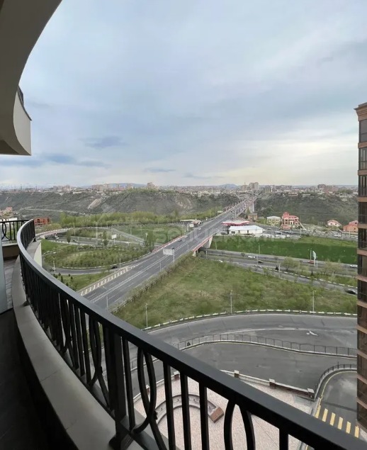 3 Սենյականոց Բնակարան Նորակառույցում, 98քմ, 12/19 հարկ, Կապիտալ Վերանորոգված