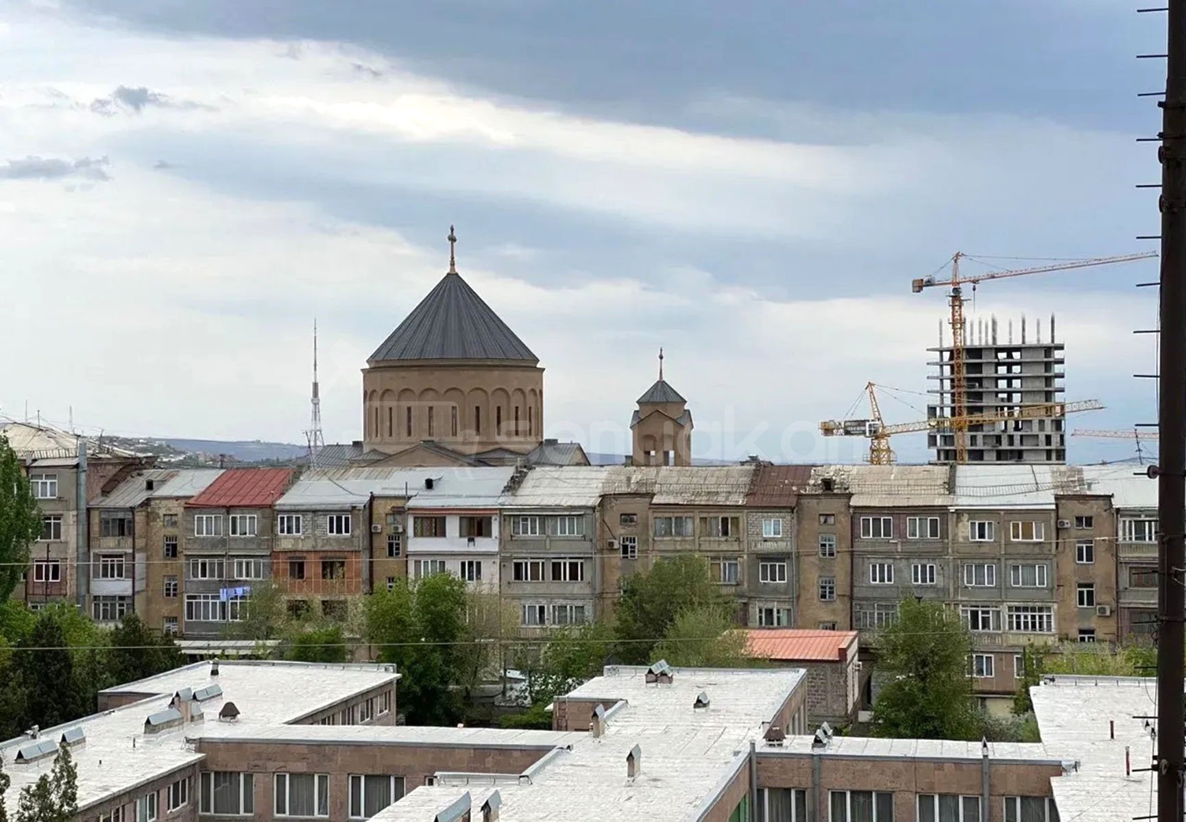 3 Սենյականոց Բնակարան, 77քմ, 6/9 հարկ, Նորմալ Վիճակում