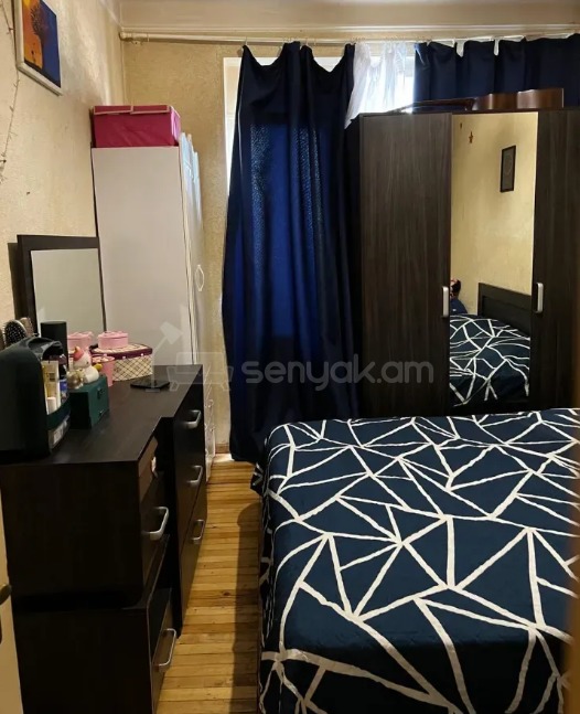 4 Սենյականոց Բնակարան Քարե Շենքում, 93քմ, 2/5 հարկ, Պետական Վիճակում