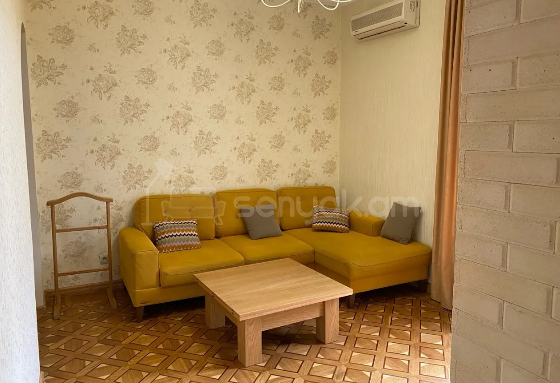 2 Սենյականոց Բնակարան Քարե Շենքում, 42քմ, 4/6 հարկ, Դիզայներական Վերանորոգված, Կահավորված