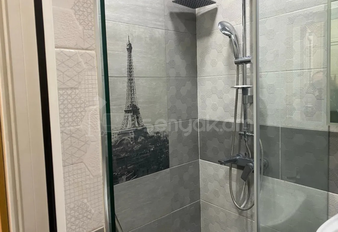 2 Սենյականոց Բնակարան Քարե Շենքում, 42քմ, 4/6 հարկ, Դիզայներական Վերանորոգված, Կահավորված