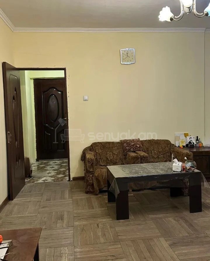 1 Սենյականոց Բնակարան, 50քմ, 8/16 հարկ, Պետական Վիճակում