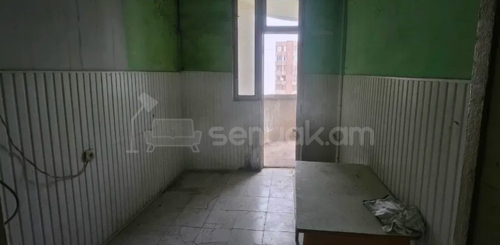 3 Սենյականոց Բնակարան, 80քմ, 14/16 հարկ, Պետական Վիճակում