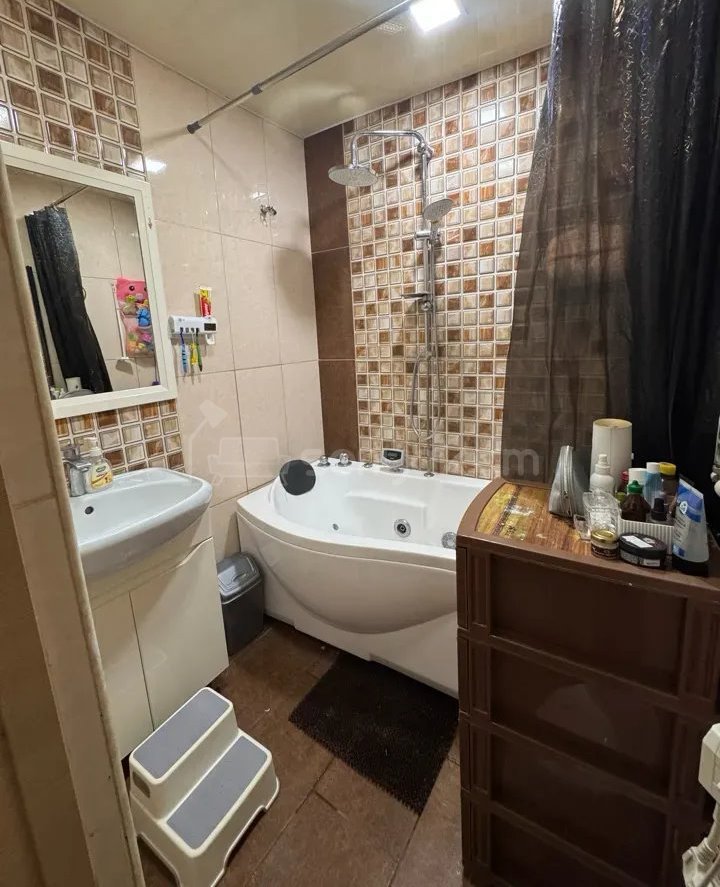 3 Սենյականոց Բնակարան, 70քմ, 1/9 հարկ, Կապիտալ Վերանորոգված