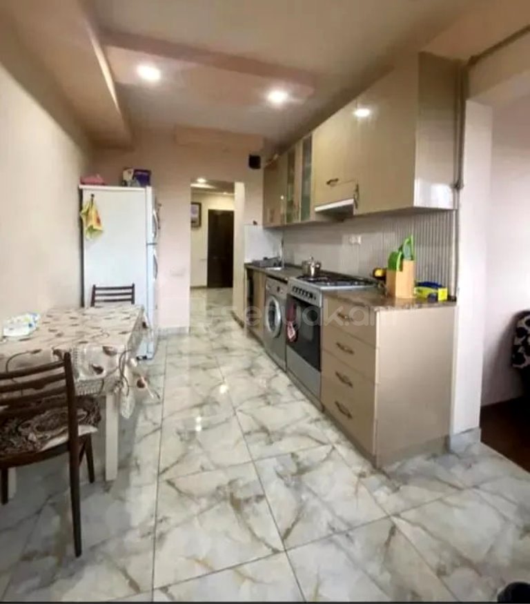 3 Սենյականոց Բնակարան, 65քմ, 10/14 հարկ, Կապիտալ Վերանորոգված