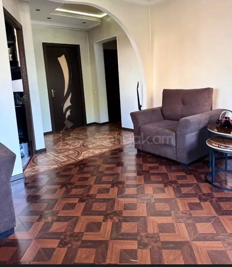 2 Սենյականոց Բնակարան, 74քմ, 2/9 հարկ, Կապիտալ Վերանորոգված