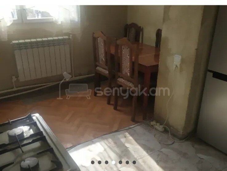 2 Սենյականոց Բնակարան Քարե Շենքում, 60քմ, 1/5 հարկ, Կոսմետիկ Վերանորոգված, Կահավորված, Արևկող