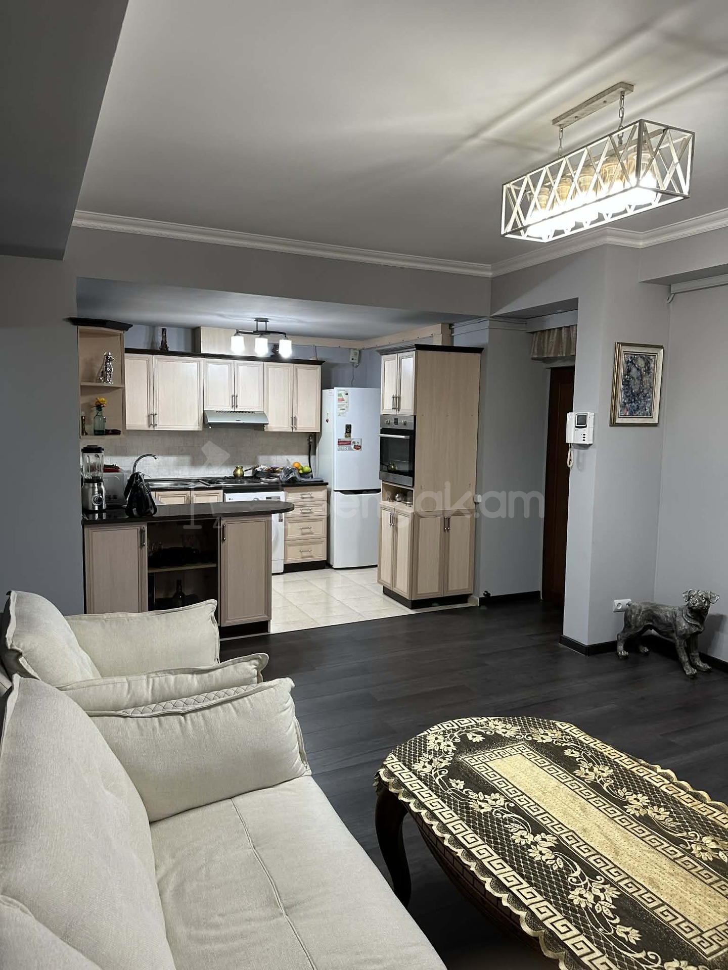 3 Սենյականոց Բնակարան Նորակառույցում, 60քմ, 1/5 հարկ, Դիզայներական Վերանորոգված