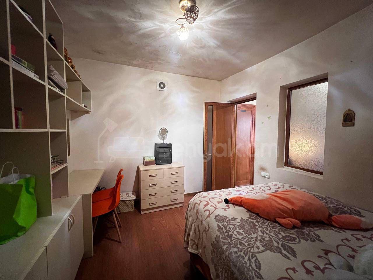 4 Սենյականոց Սեփական Տուն, 104քմ, Կապիտալ Վերանորոգված, Ավտոտնակով