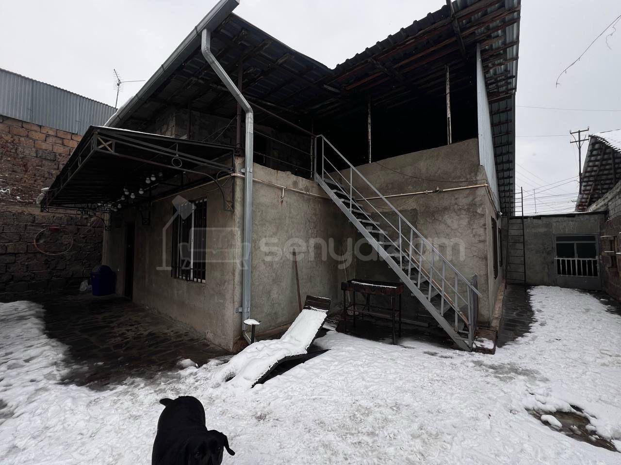 4 Սենյականոց Սեփական Տուն, 104քմ, Կապիտալ Վերանորոգված, Ավտոտնակով