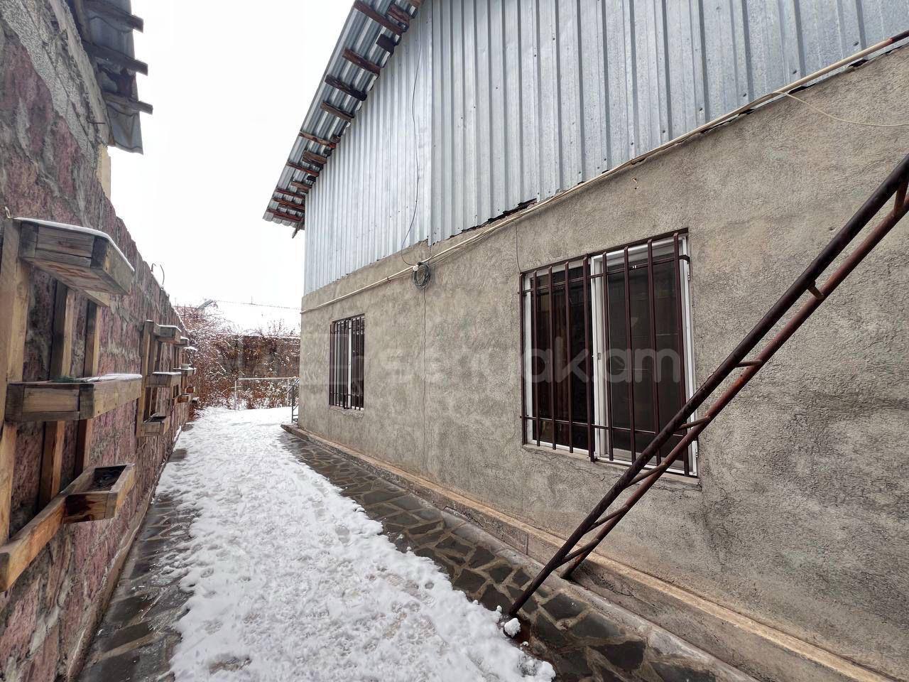 4 Սենյականոց Սեփական Տուն, 104քմ, Կապիտալ Վերանորոգված, Ավտոտնակով