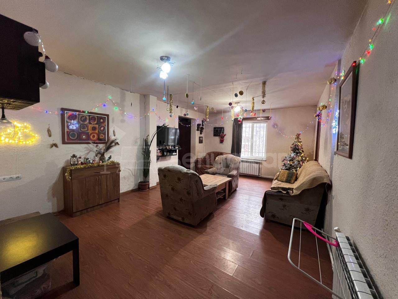 4 Սենյականոց Սեփական Տուն, 104քմ, Կապիտալ Վերանորոգված, Ավտոտնակով