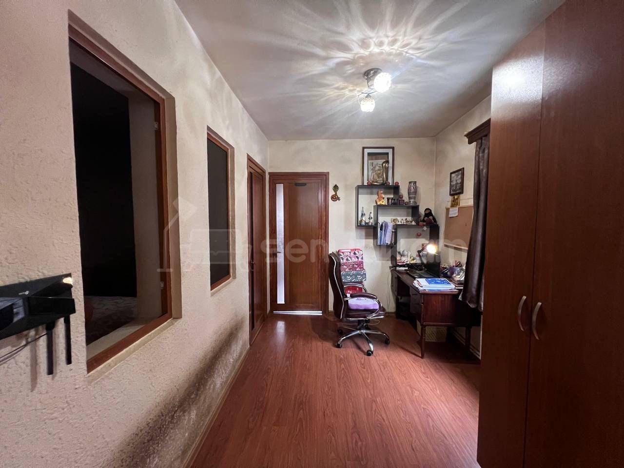 4 Սենյականոց Սեփական Տուն, 104քմ, Կապիտալ Վերանորոգված, Ավտոտնակով