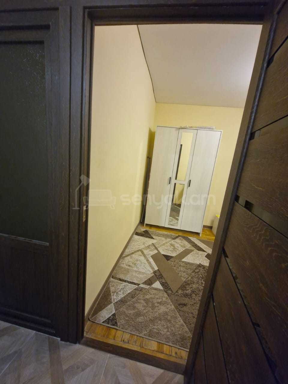 3 Սենյականոց Բնակարան, 70քմ, 3/14 հարկ, Նորմալ Վիճակում, Կահավորված