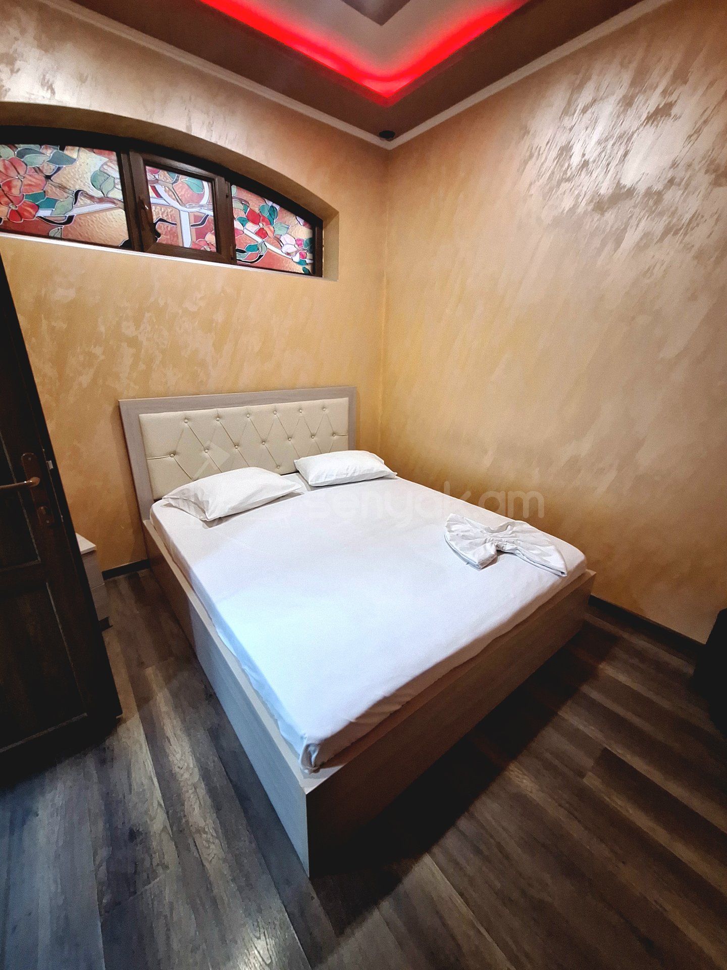 2 Սենյականոց Բնակարան, 30քմ, 1/1 հարկ, Կապիտալ Վերանորոգված