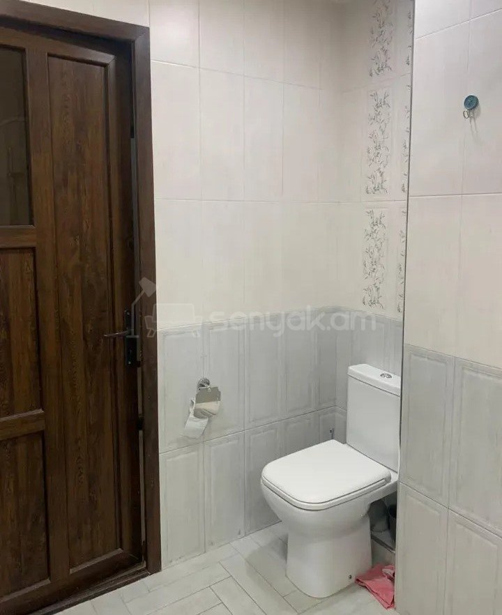 2 Սենյականոց Բնակարան Նորակառույցում, 65քմ, 11/15 հարկ, Կապիտալ Վերանորոգված