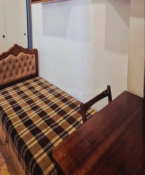 3 Սենյականոց Բնակարան Քարե Շենքում, 70քմ, 4/5 հարկ, Կոսմետիկ Վերանորոգված, Կահավորված, Արևկող