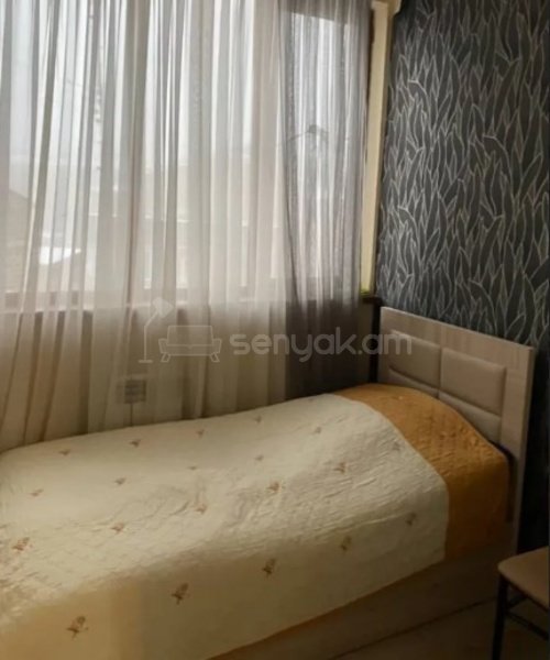 3 Սենյականոց Բնակարան Քարե Շենքում, 55քմ, 3/5 հարկ, Կապիտալ Վերանորոգված, Կահավորված, Արևկող