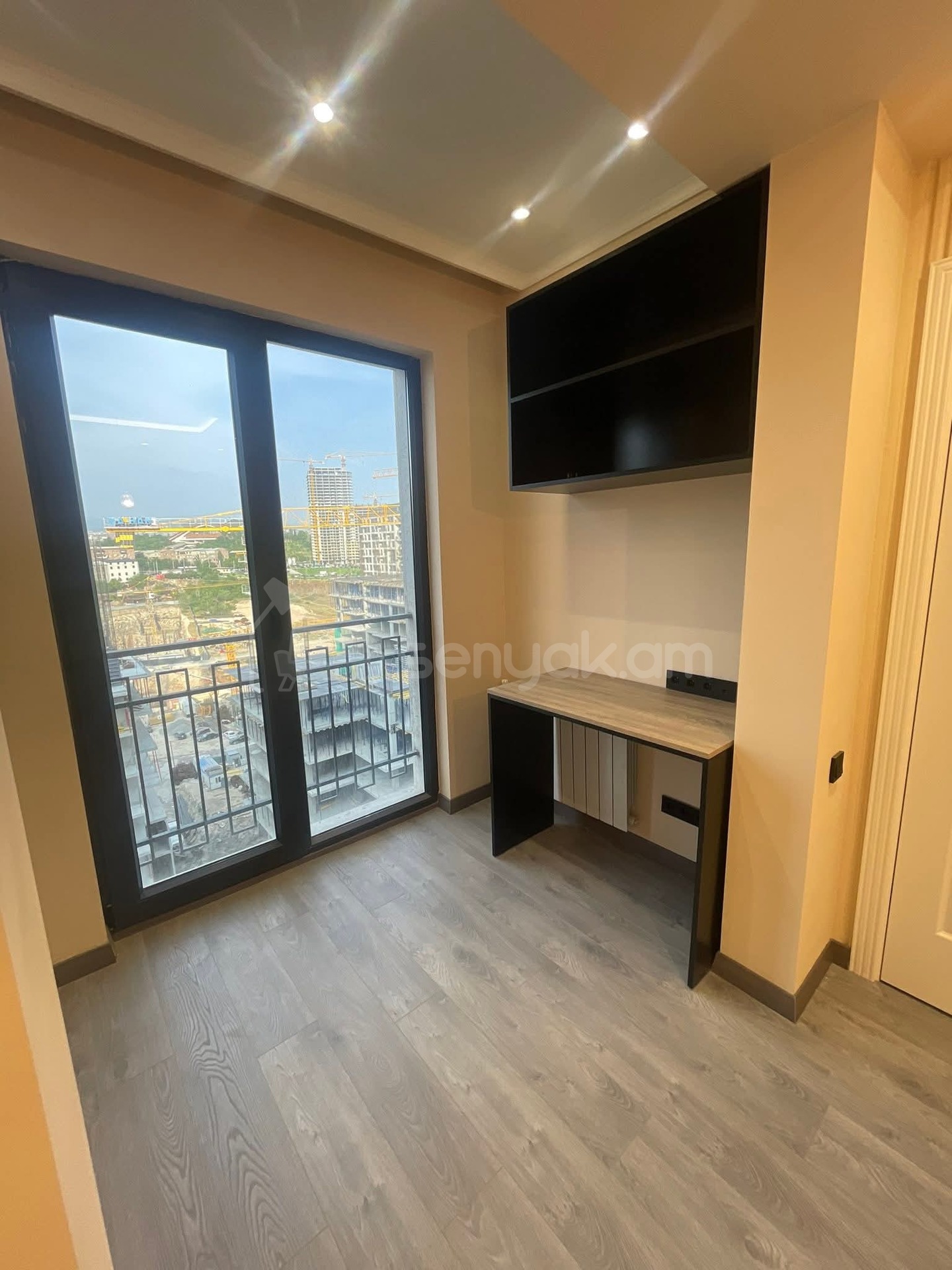 3 Սենյականոց Բնակարան Նորակառույցում, 65քմ, 11/15 հարկ, Կապիտալ Վերանորոգված