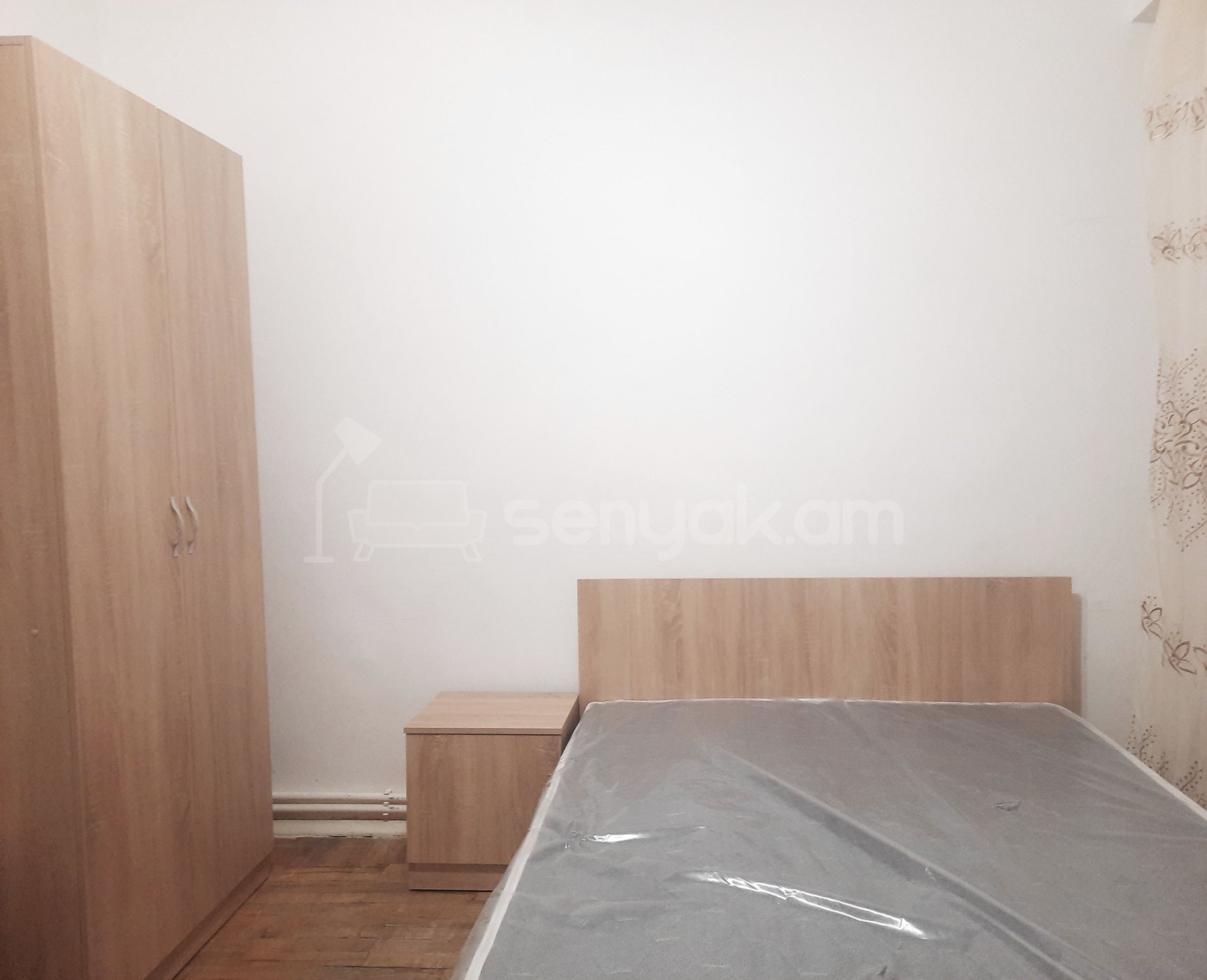 4 Սենյականոց Բնակարան Քարե Շենքում, 91քմ, 4/9 հարկ, Կոսմետիկ Վերանորոգված, Կահավորված, Արևկող