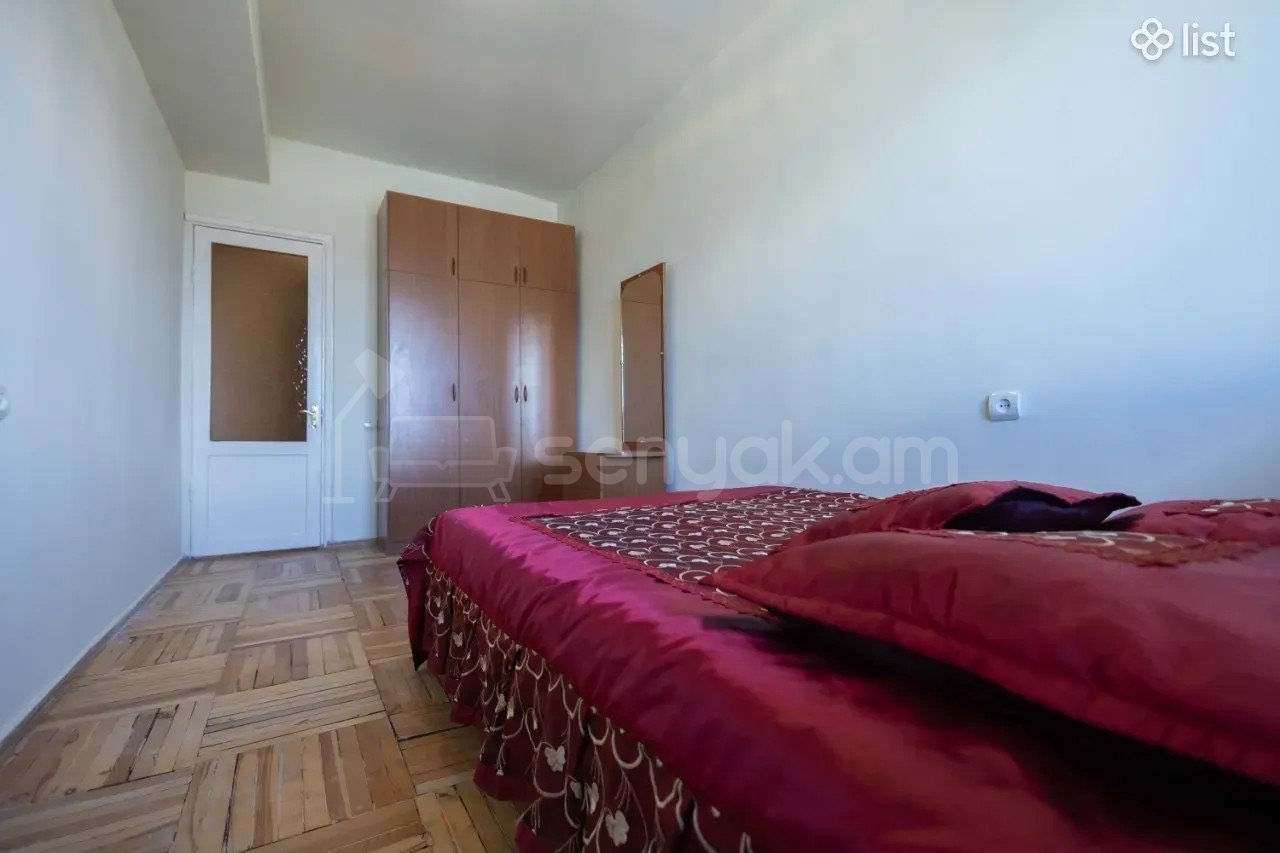 3 Սենյականոց Բնակարան, 80քմ, 12/15 հարկ, Նորմալ Վիճակում, Կահավորված, Արևկող