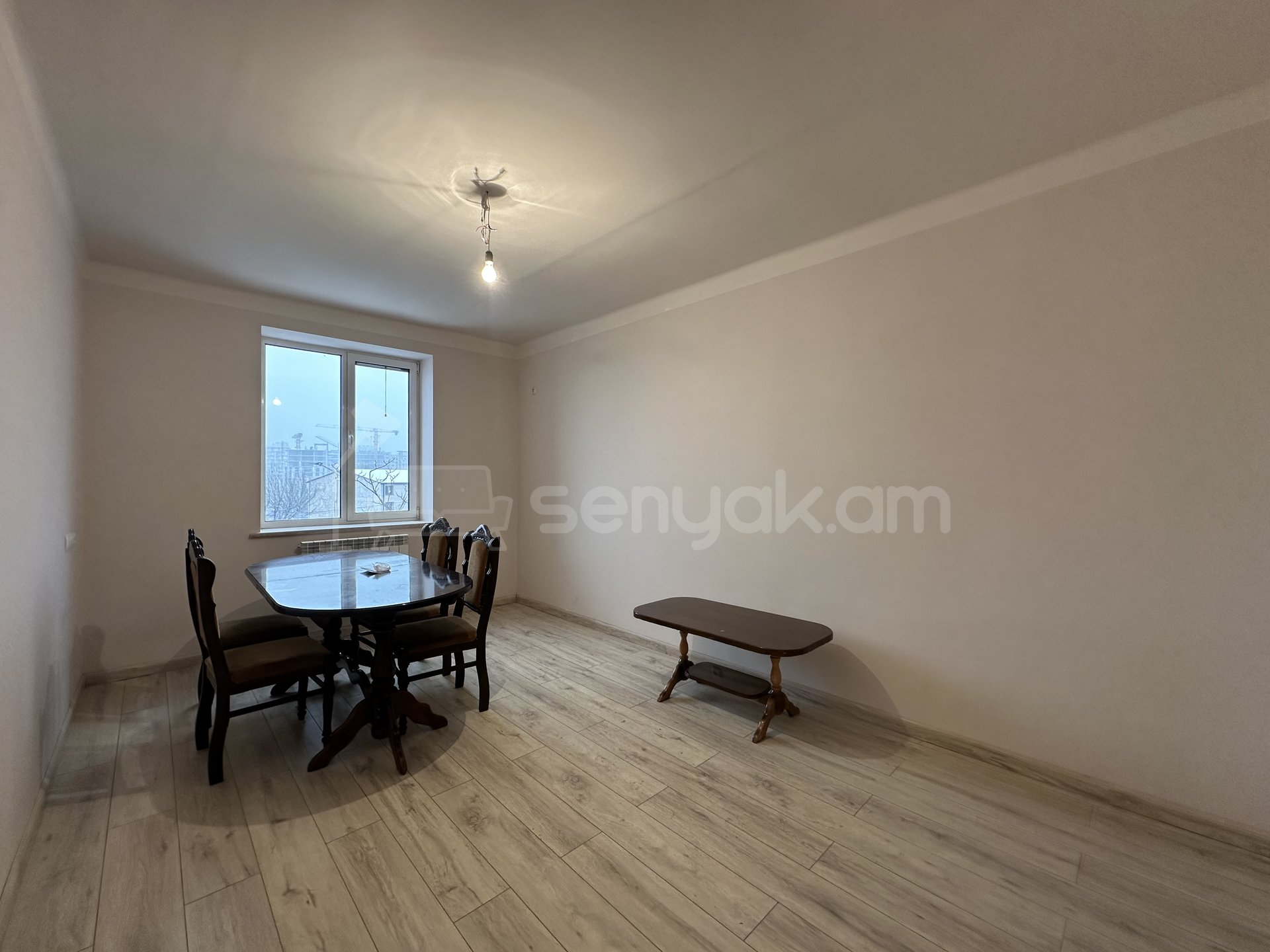 3 Սենյականոց Բնակարան Քարե Շենքում, 70քմ, 2/5 հարկ, Կապիտալ Վերանորոգված, Կահավորված