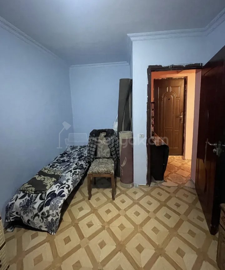 2 Սենյականոց Բնակարան Քարե Շենքում, 45քմ, 3/5 հարկ, Նորմալ Վիճակում, Կահավորված, Արևկող