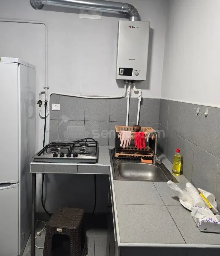 2 Սենյականոց Բնակարան Քարե Շենքում, 55քմ, 4/9 հարկ, Նորմալ Վիճակում, Կահավորված