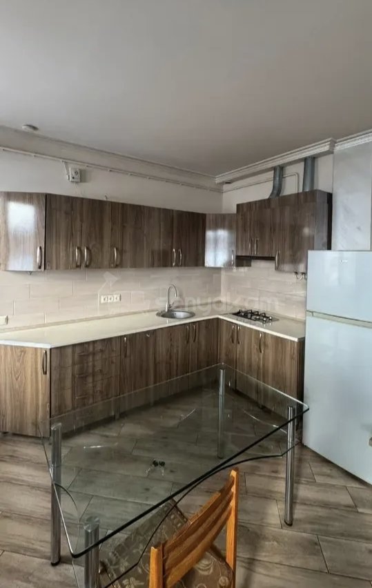 2 Սենյականոց Բնակարան Քարե Շենքում, 55քմ, 2/2 հարկ, Կապիտալ Վերանորոգված, Կահավորված