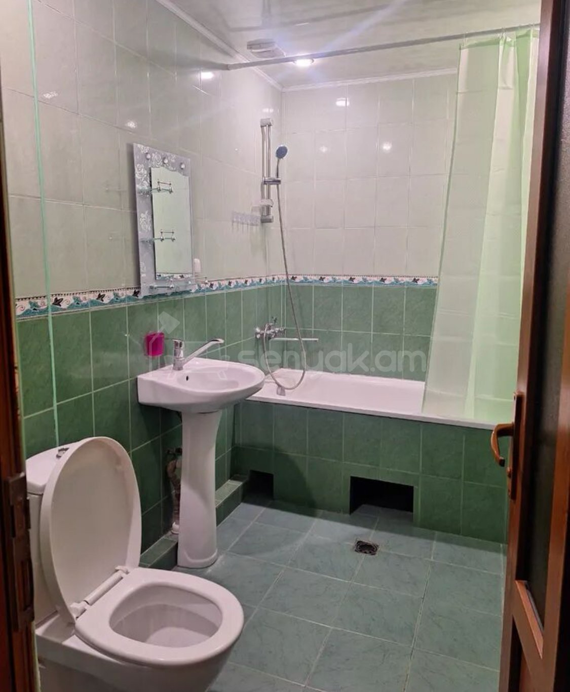 3 Սենյականոց Բնակարան, 65քմ, 2/9 հարկ, Նորմալ Վիճակում, Կահավորված