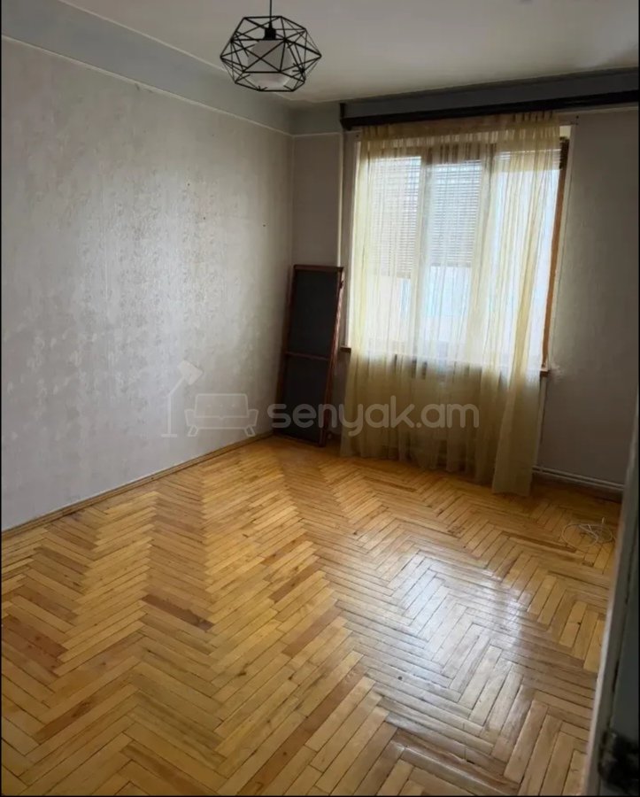 4 Սենյականոց Բնակարան, 95քմ, 6/9 հարկ, Նորմալ Վիճակում, Մասամբ Կահավորված