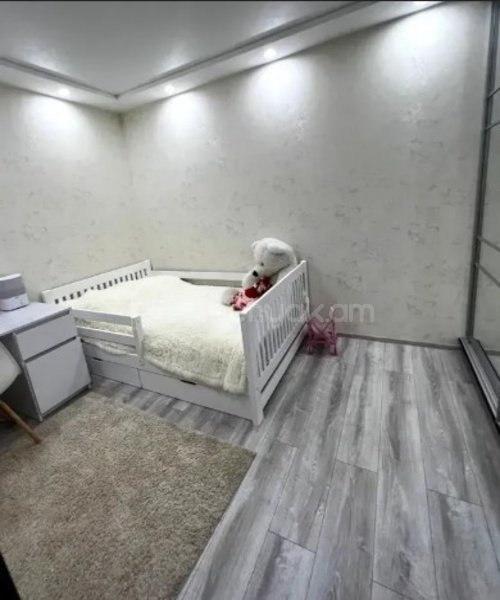 3 Սենյականոց Բնակարան Քարե Շենքում, 65քմ, 3/6 հարկ, Կապիտալ Վերանորոգված, Կահավորված, Արևկող