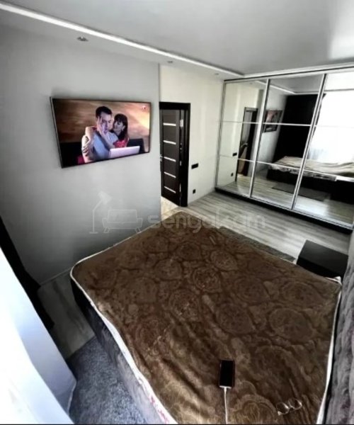 3 Սենյականոց Բնակարան Քարե Շենքում, 65քմ, 3/6 հարկ, Կապիտալ Վերանորոգված, Կահավորված, Արևկող