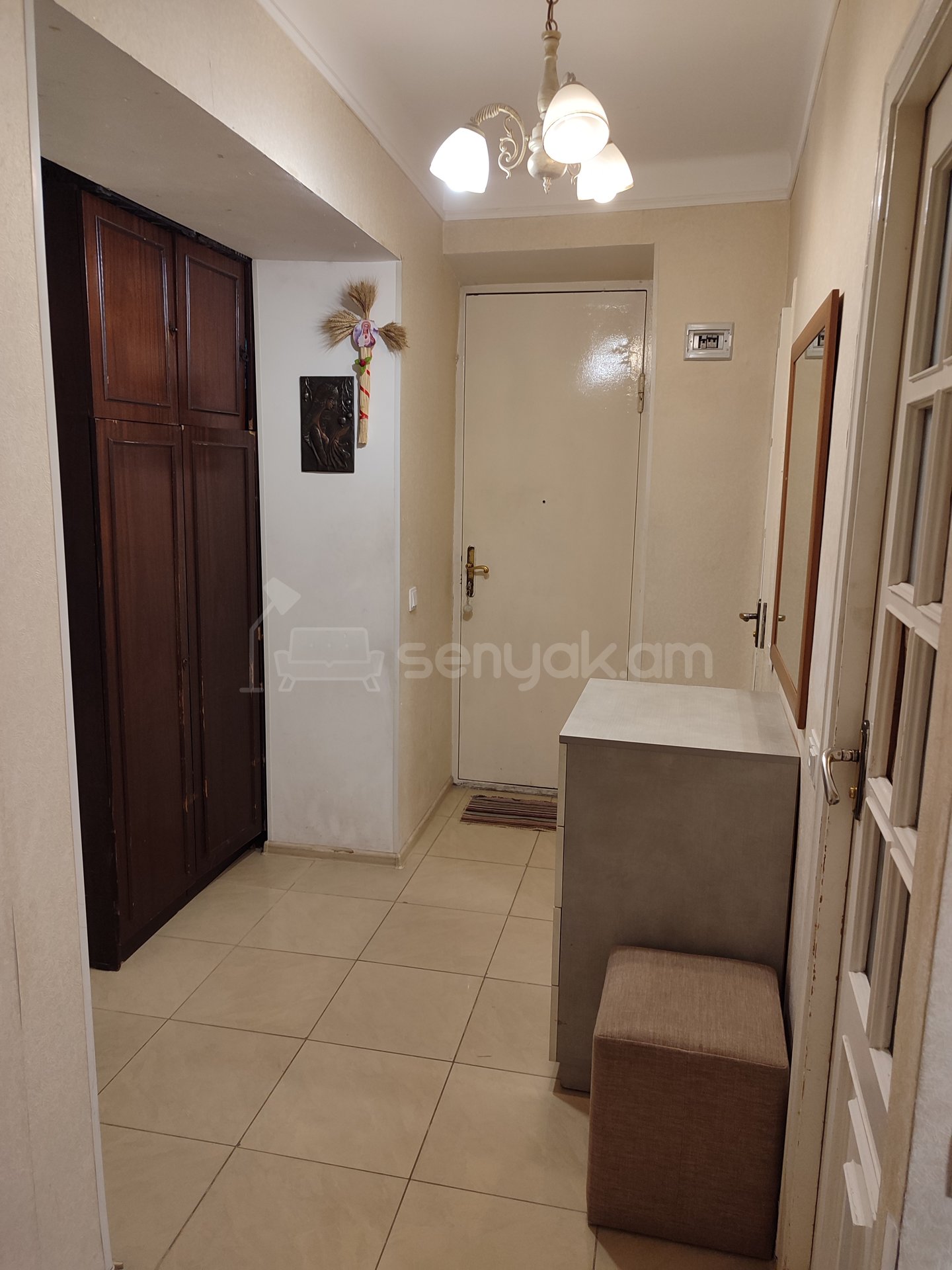 2 Սենյականոց Բնակարան Քարե Շենքում, 54քմ, 4/5 հարկ, Կոսմետիկ Վերանորոգված