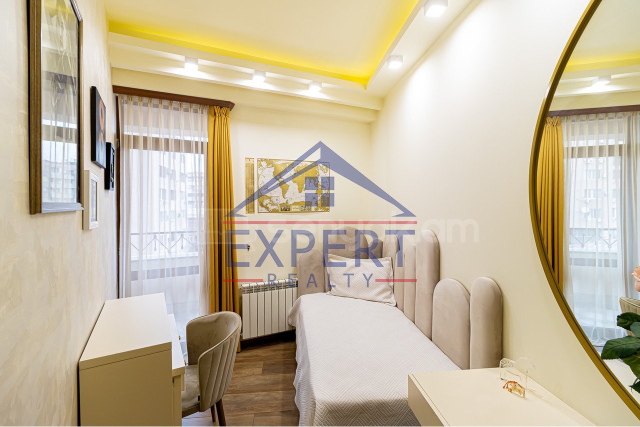 4 Սենյականոց Բնակարան Նորակառույցում, 153քմ, 8/19 հարկ, Դիզայներական Վերանորոգված