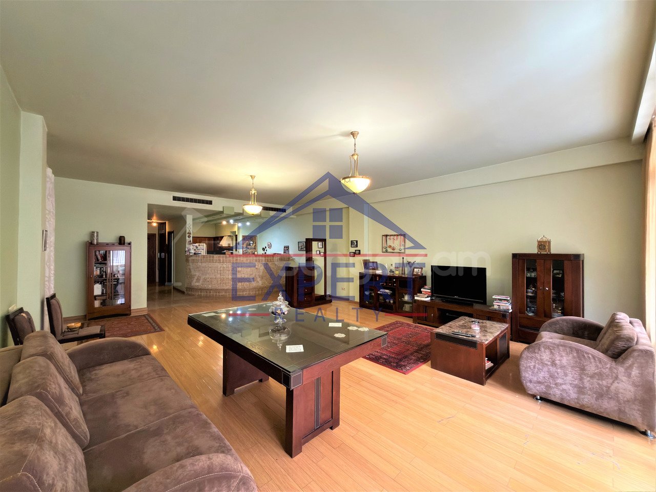 4 Սենյականոց Բնակարան Նորակառույցում, 166քմ, 4/8 հարկ, Կապիտալ Վերանորոգված