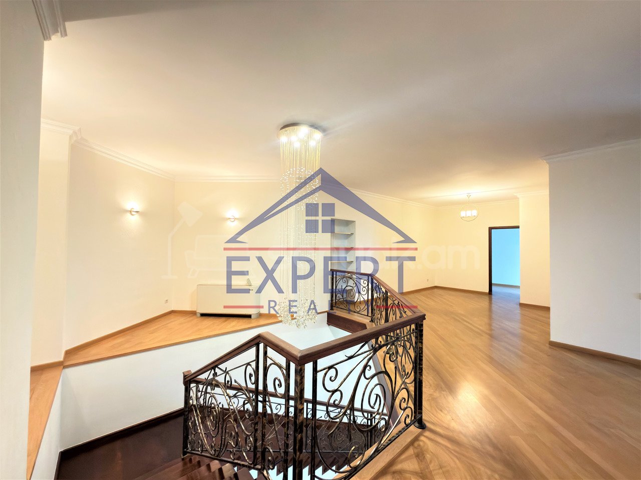 Նորակառույց Օֆիսային Տարածք, 480քմ