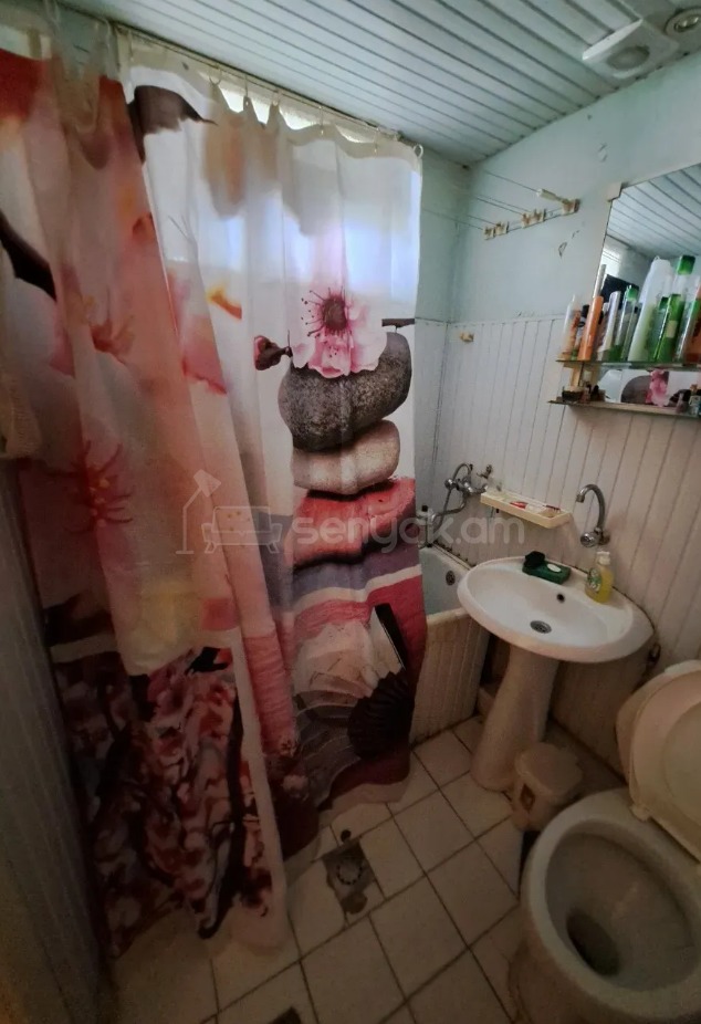 2 Սենյականոց Բնակարան, 59քմ, 4/4 հարկ, Նորմալ Վիճակում