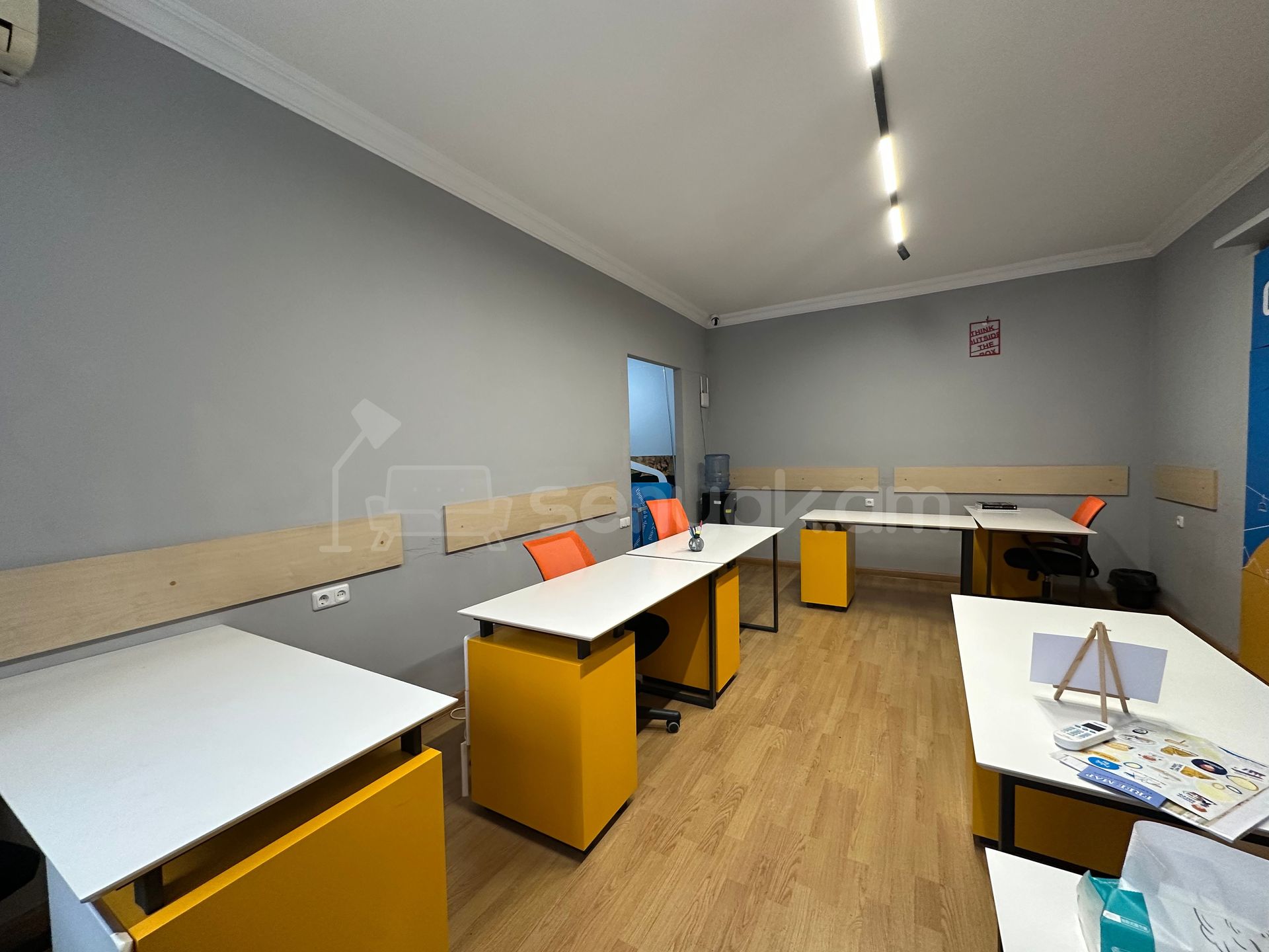 Օֆիսային Տարածք, 56քմ, Կապիտալ Վերանորոգված