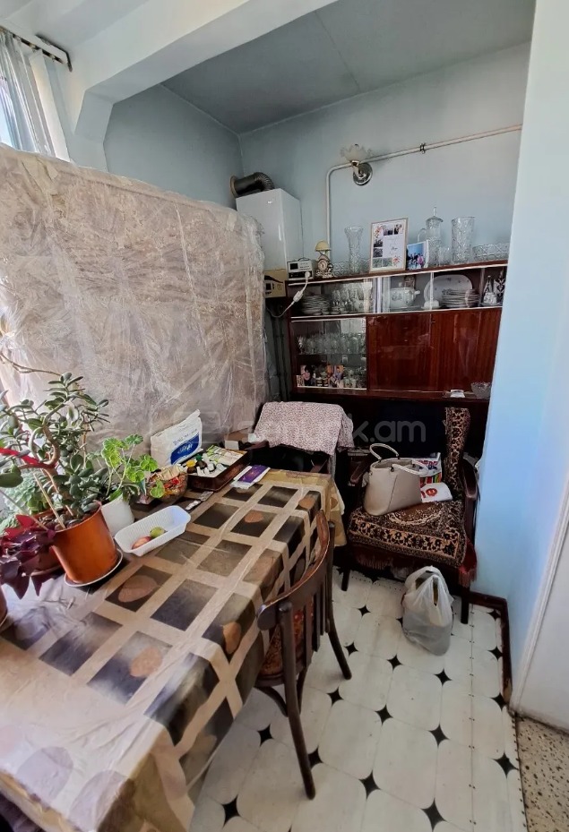 2 Սենյականոց Բնակարան, 60քմ, 4/4 հարկ, Նորմալ Վիճակում